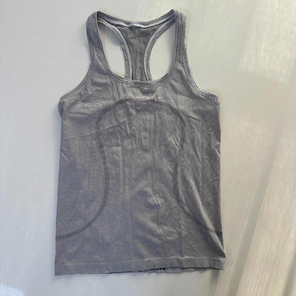 Lululemon Striped Horseshoe Racerback Workout Athleisure Tank 8